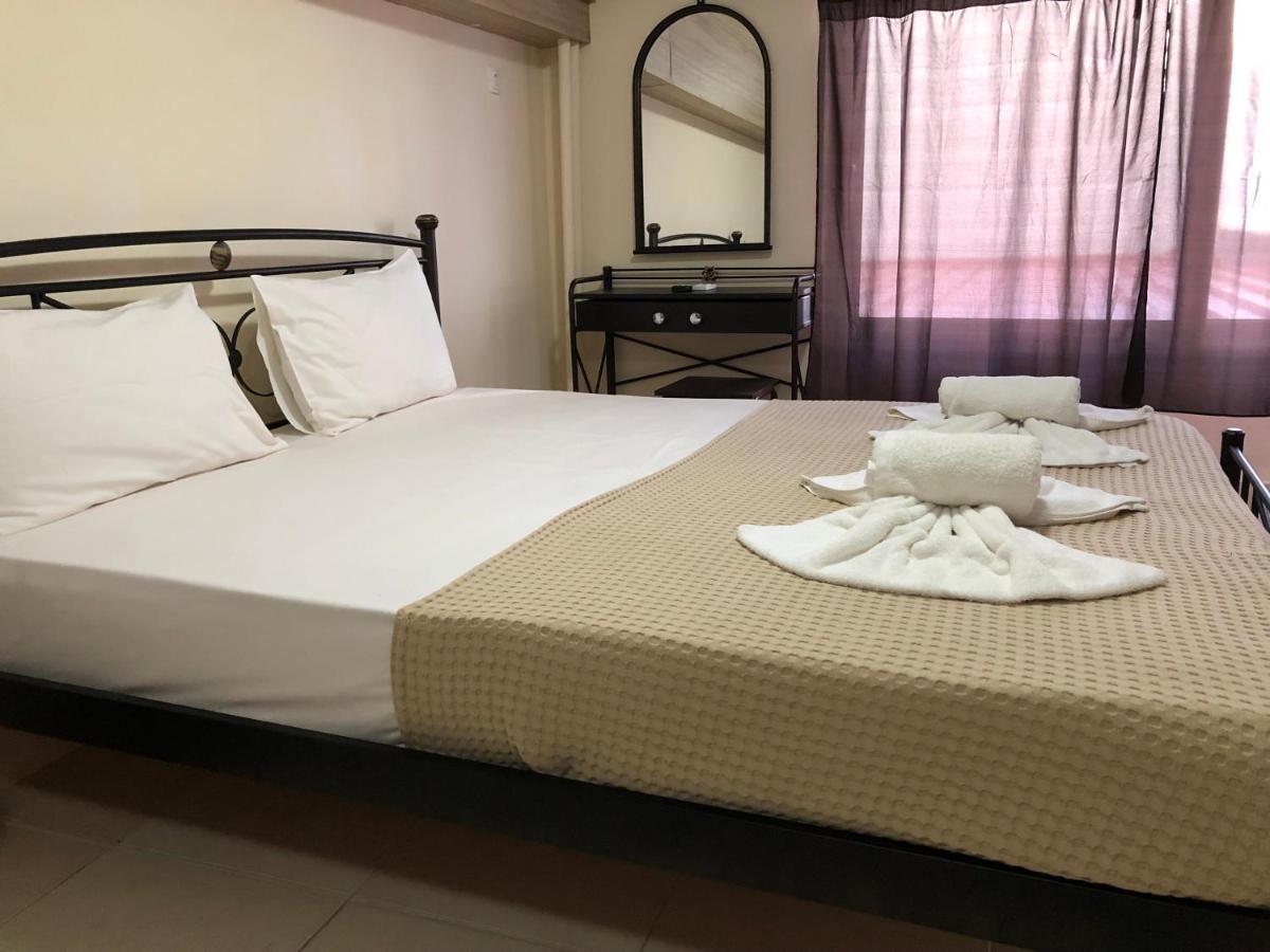 Nikolakakis Rooms Lavrio 외부 사진