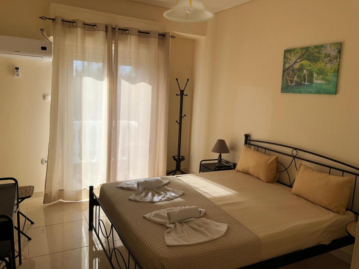 Nikolakakis Rooms Lavrio 외부 사진