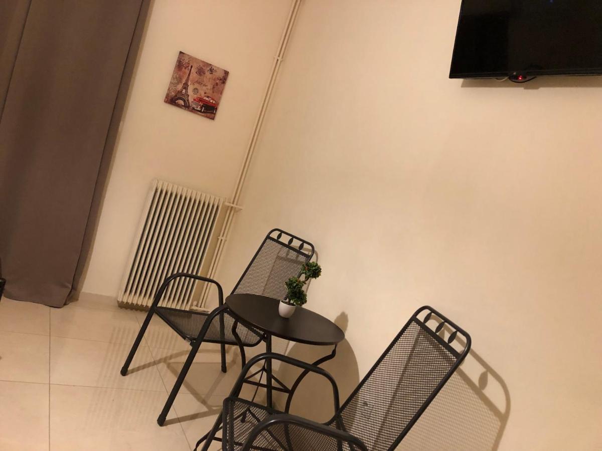Nikolakakis Rooms Lavrio 외부 사진