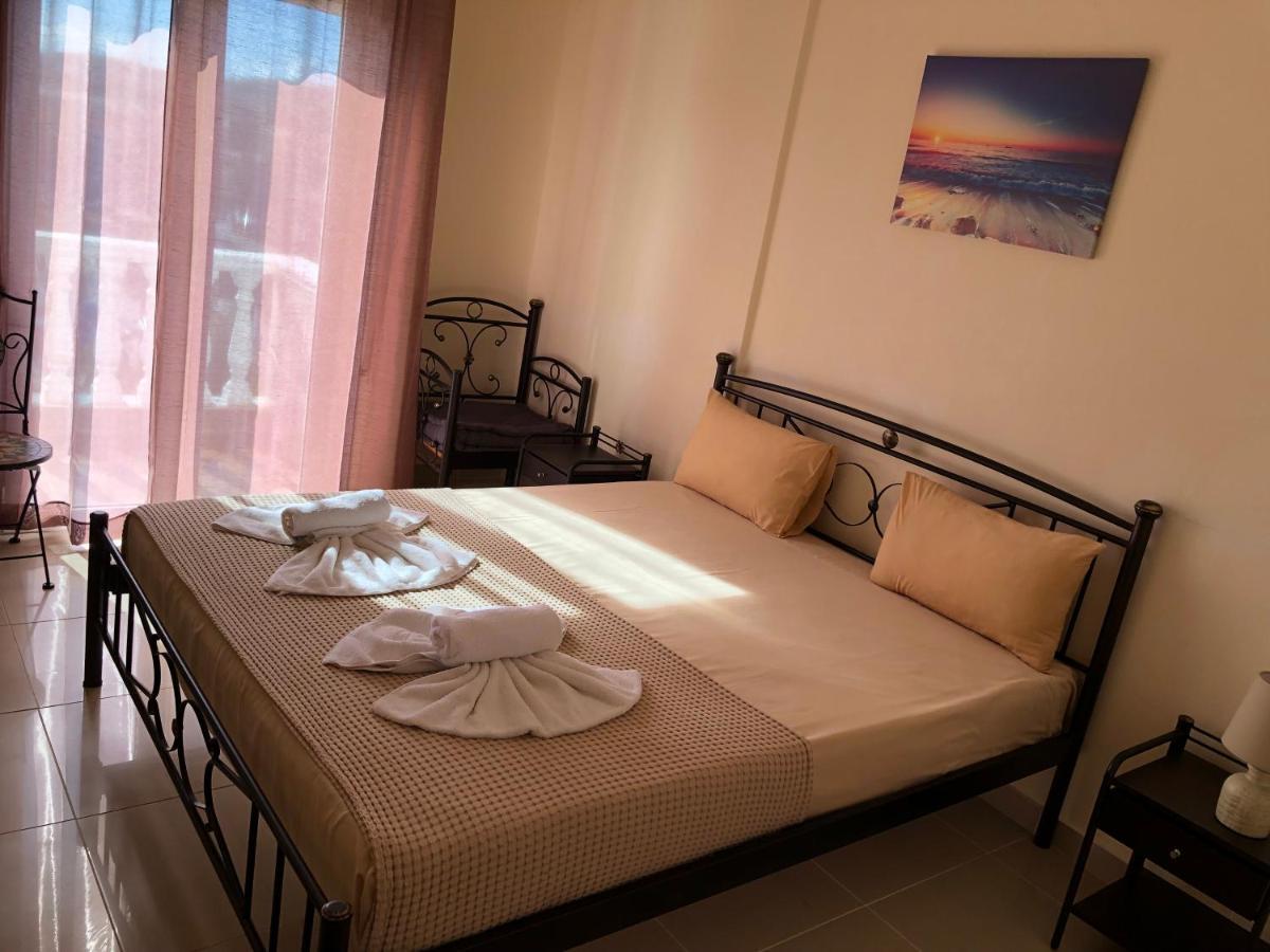 Nikolakakis Rooms Lavrio 외부 사진