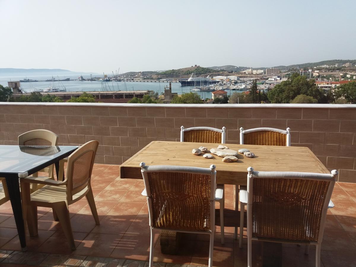 Nikolakakis Rooms Lavrio 외부 사진